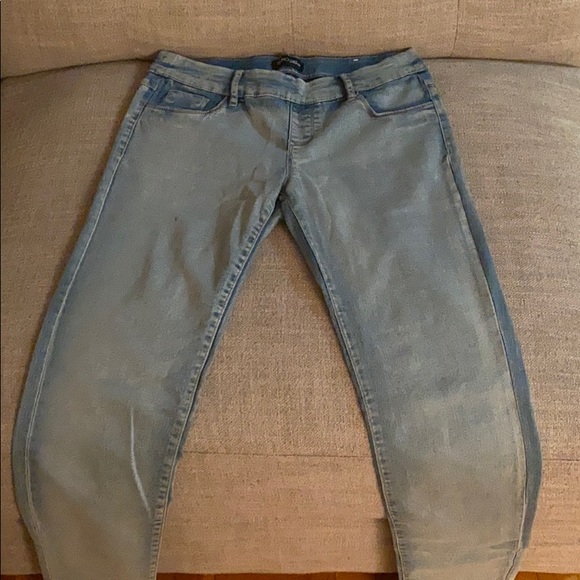 Jeans - Picture 2 of 3